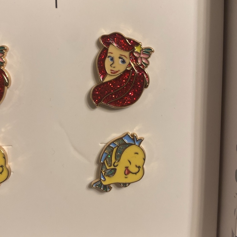 BaubleBar Ariel & Flounder earring set - Picture 3 of 5